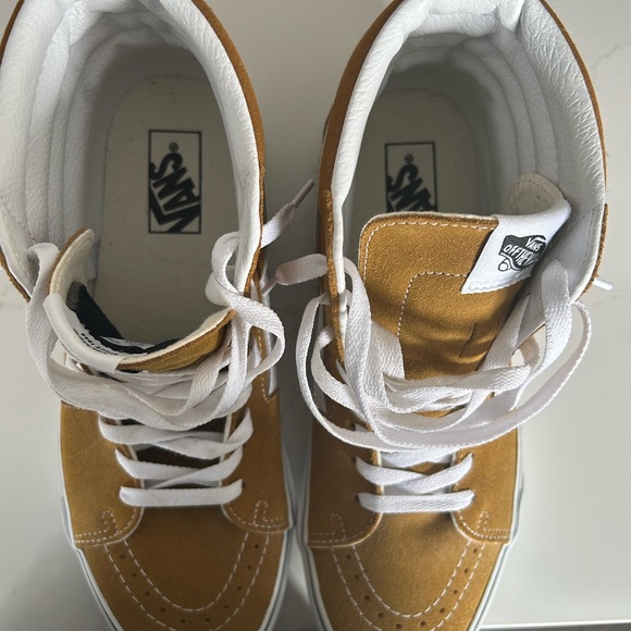 COPY - Men’s vans size 10 - Picture 3 of 5